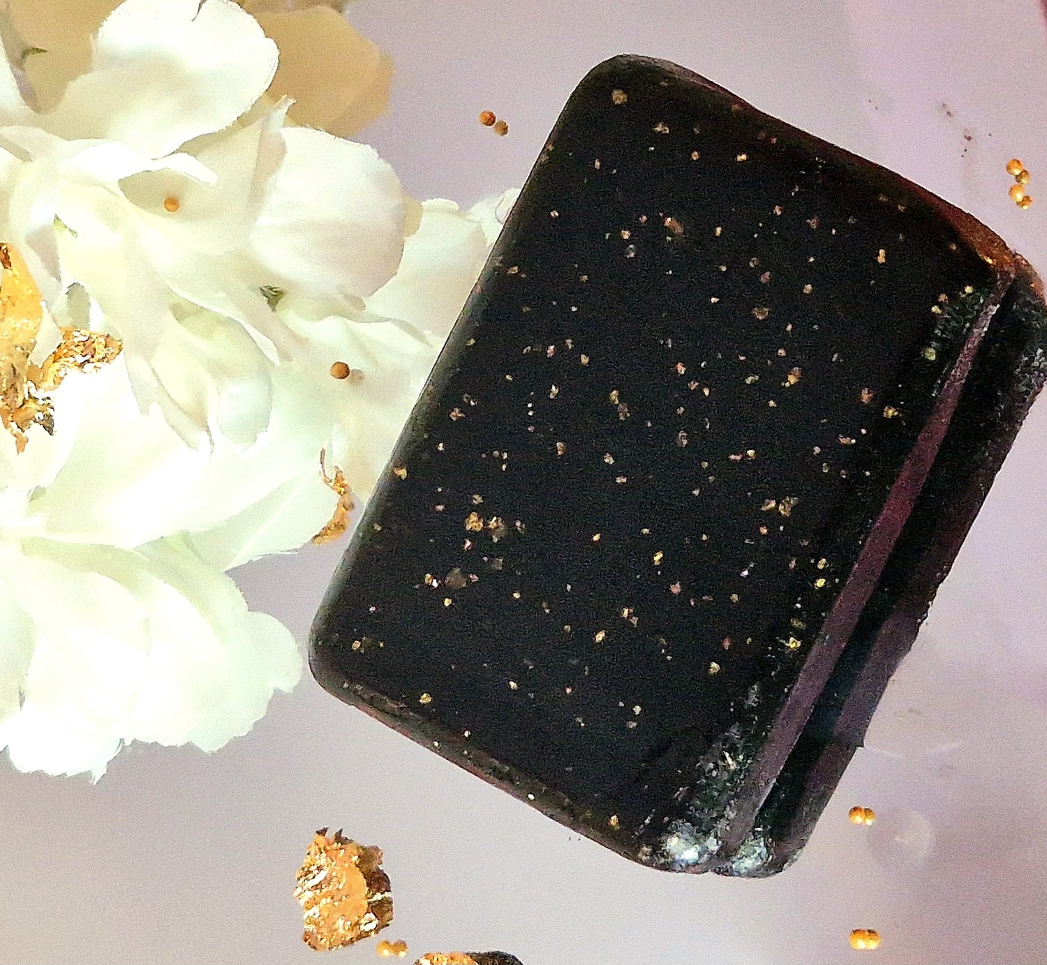 cosmetique peau noire beau teint hyperpigmentation hyperpigmentation peau noire tâche hyperpigmentation hyperpigmentation visage skincare serum anti tache serum anti imperfection serum anti age serum vitamine C